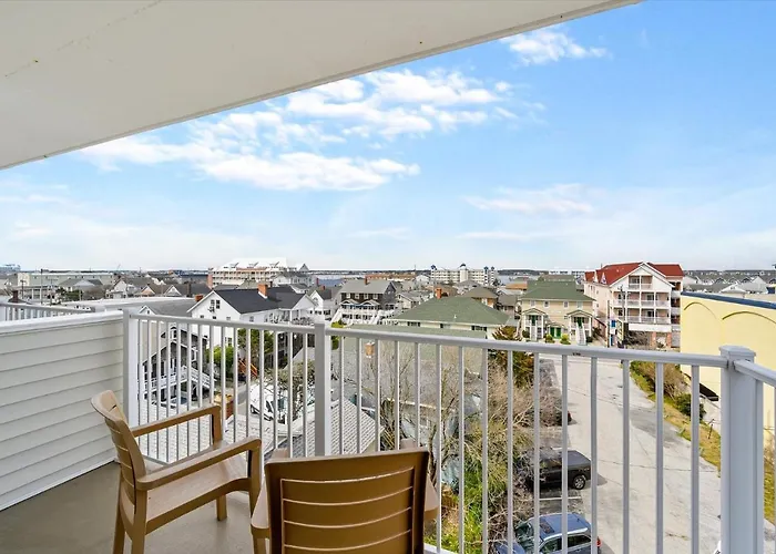 Monte Carlo Boardwalk / Oceanfront Ocean Hotel