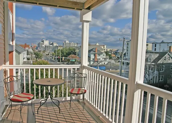 Monte Carlo Boardwalk / Oceanfront Ocean Hotel Ocean City